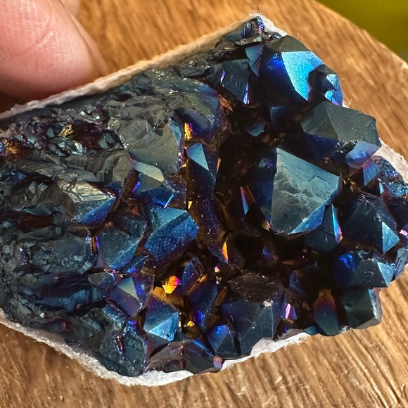 Aura Amethyst Geode Crystal - Picture 8 of 10